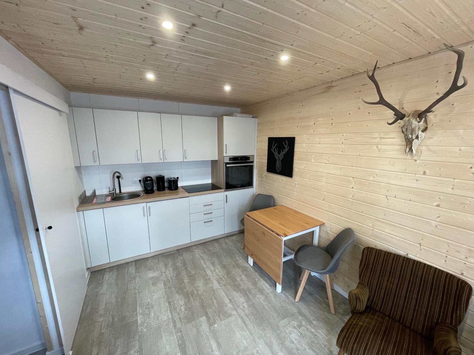 Tinyhaus #4 Huelben - Ortsrand - Kostenlose Parkplaetze Hulben Esterno foto
