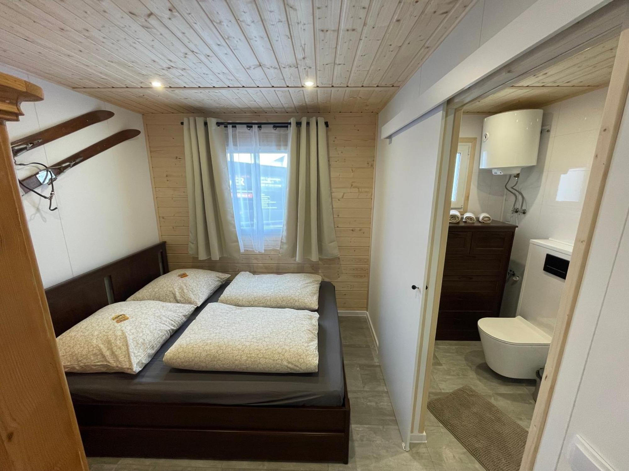 Tinyhaus #4 Huelben - Ortsrand - Kostenlose Parkplaetze Hulben Esterno foto