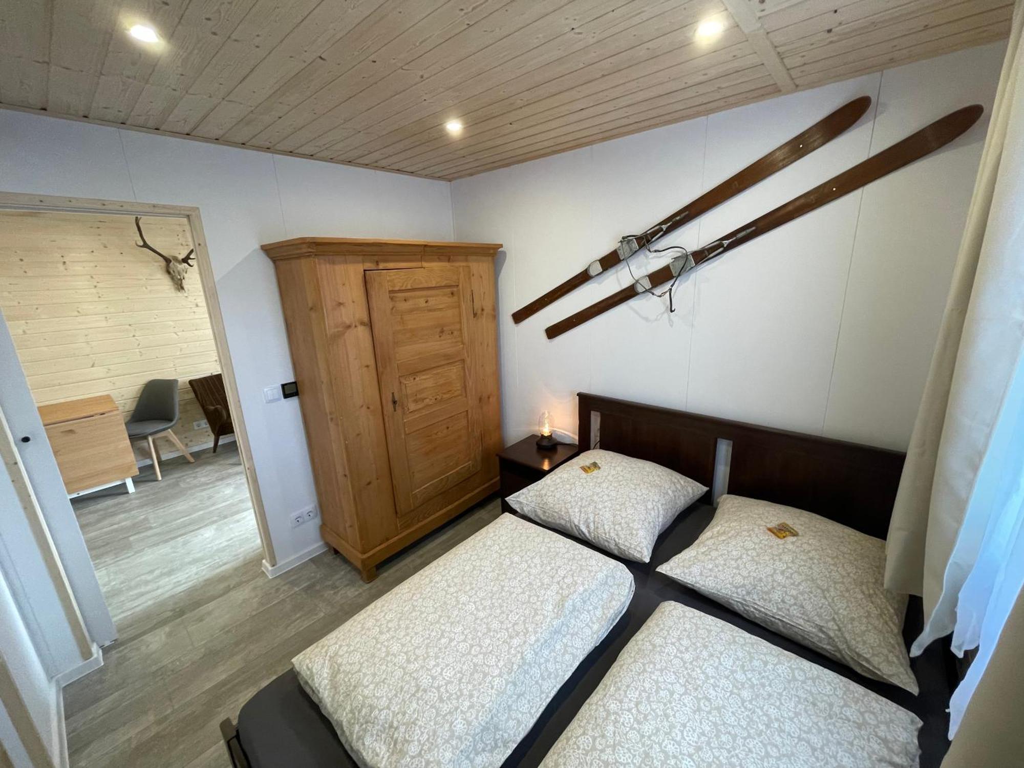 Tinyhaus #4 Huelben - Ortsrand - Kostenlose Parkplaetze Hulben Esterno foto